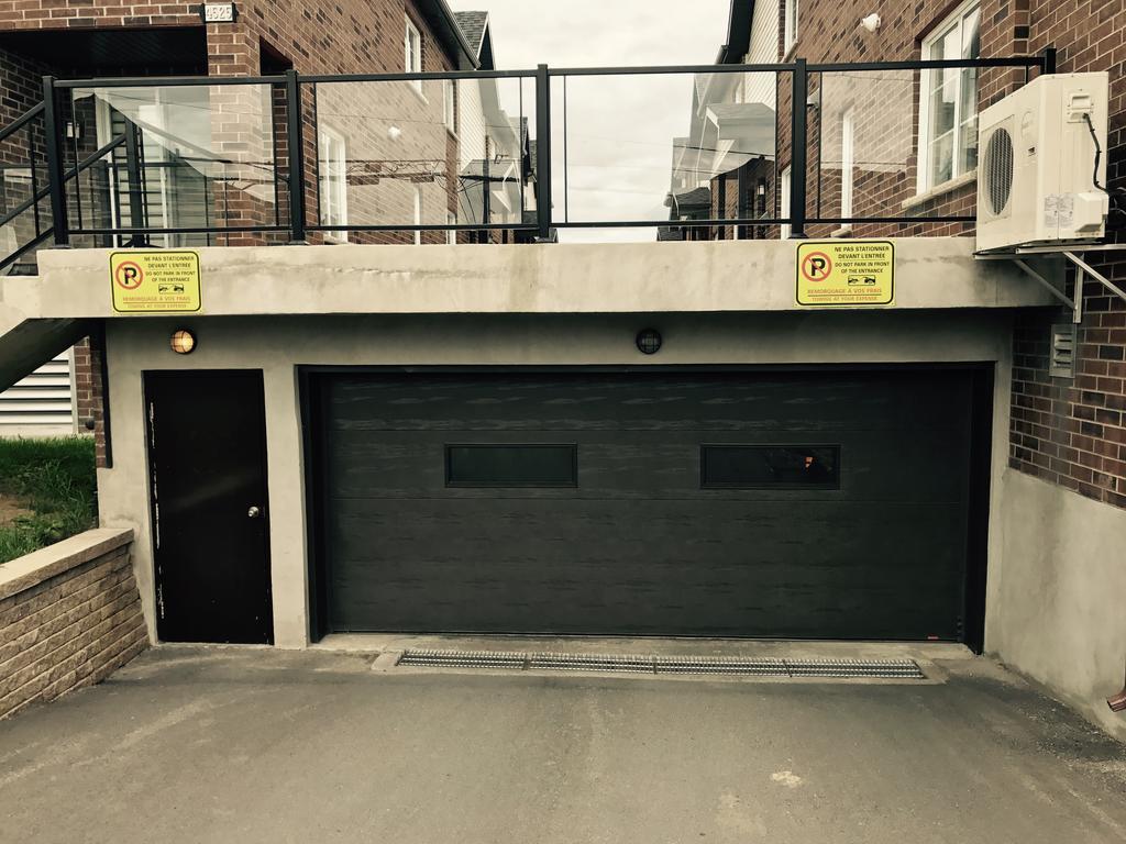 Luxury Two Story Villa Unit D Laval Bagian luar foto