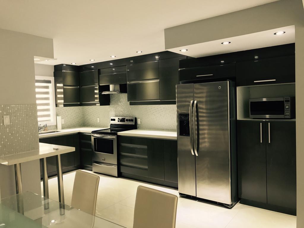Luxury Two Story Villa Unit D Laval Bagian luar foto