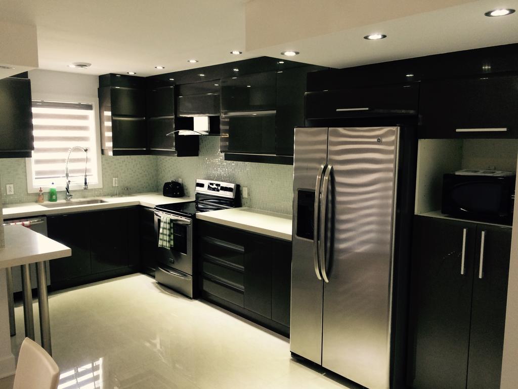 Luxury Two Story Villa Unit D Laval Bagian luar foto
