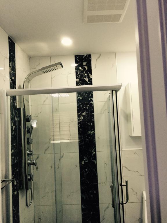 Luxury Two Story Villa Unit D Laval Bagian luar foto